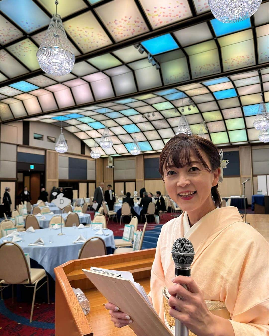 川田御早希さんのインスタグラム写真 - (川田御早希Instagram)「母校の文京区立湯島小学校開校150周年記念祝賀会の司会を務めました！明治時代に創立され、大谷翔平さんに影響を与えた中村天風さんも卒業生です☆司会台から白梅太鼓の演奏も間近に見られました♡ #湯島小学校開校150周年記念 #湯島小学校 #中村天風」12月2日 22時55分 - misaki_kawada