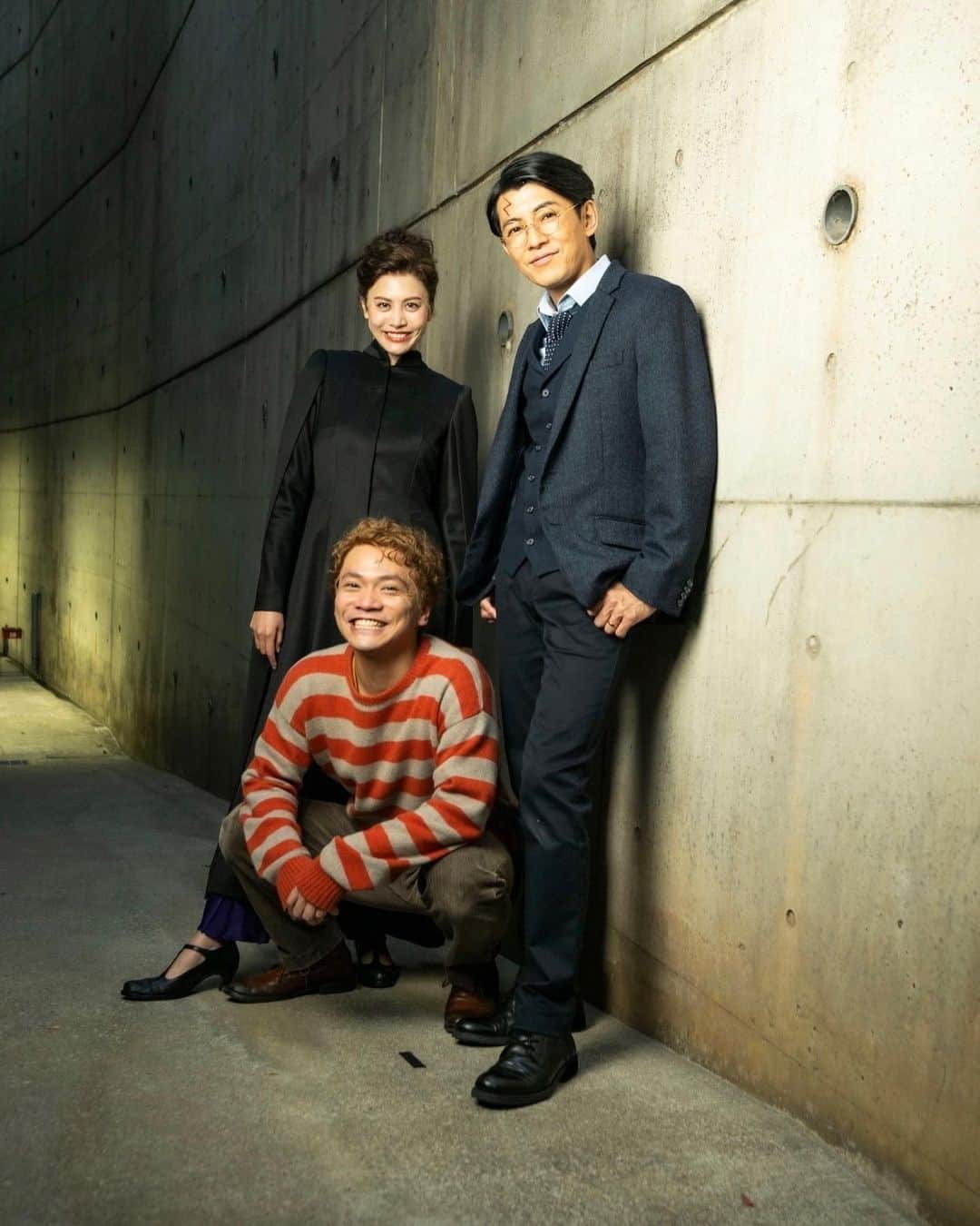 中別府葵さんのインスタグラム写真 - (中別府葵Instagram)「平岩享さんに 素敵な写真を 撮ってもらいました✌️✨ 普段の仲良しな雰囲気が すっごく伝わる写真☺️ 宝物の写真ができた🌈 ありがとうございます✨✨  #ハリポタ舞台 #ハリー#ロン#ハーマイオニー #ローズ #藤木直人#竪山隼太#橋本菜摘 #中別府葵#チームハリポタ #呪いの子 #harrypotter   photographer  @hiraiwatoruphoto」12月2日 22時58分 - nakabeppuaoi