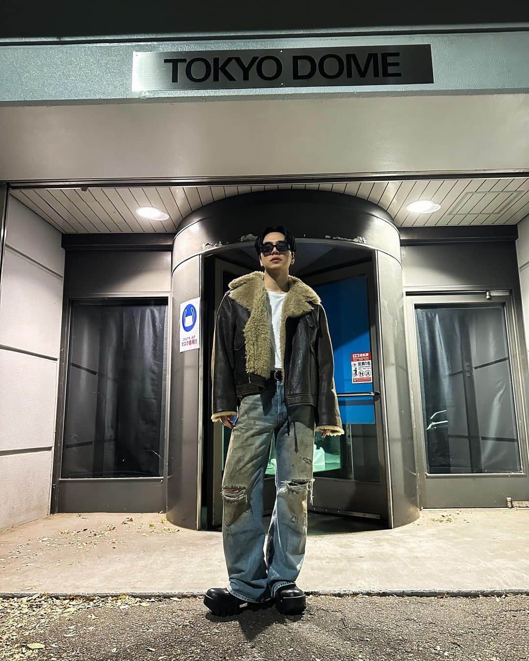 登坂広臣さんのインスタグラム写真 - (登坂広臣Instagram)「Thanks TOKYO DOME  day1🔥 #MATE の盛り上がり凄かった✨また明日も🤝 #三代目JSOULBROTHERS #JSB_LAND」12月2日 23時02分 - omi.cdl