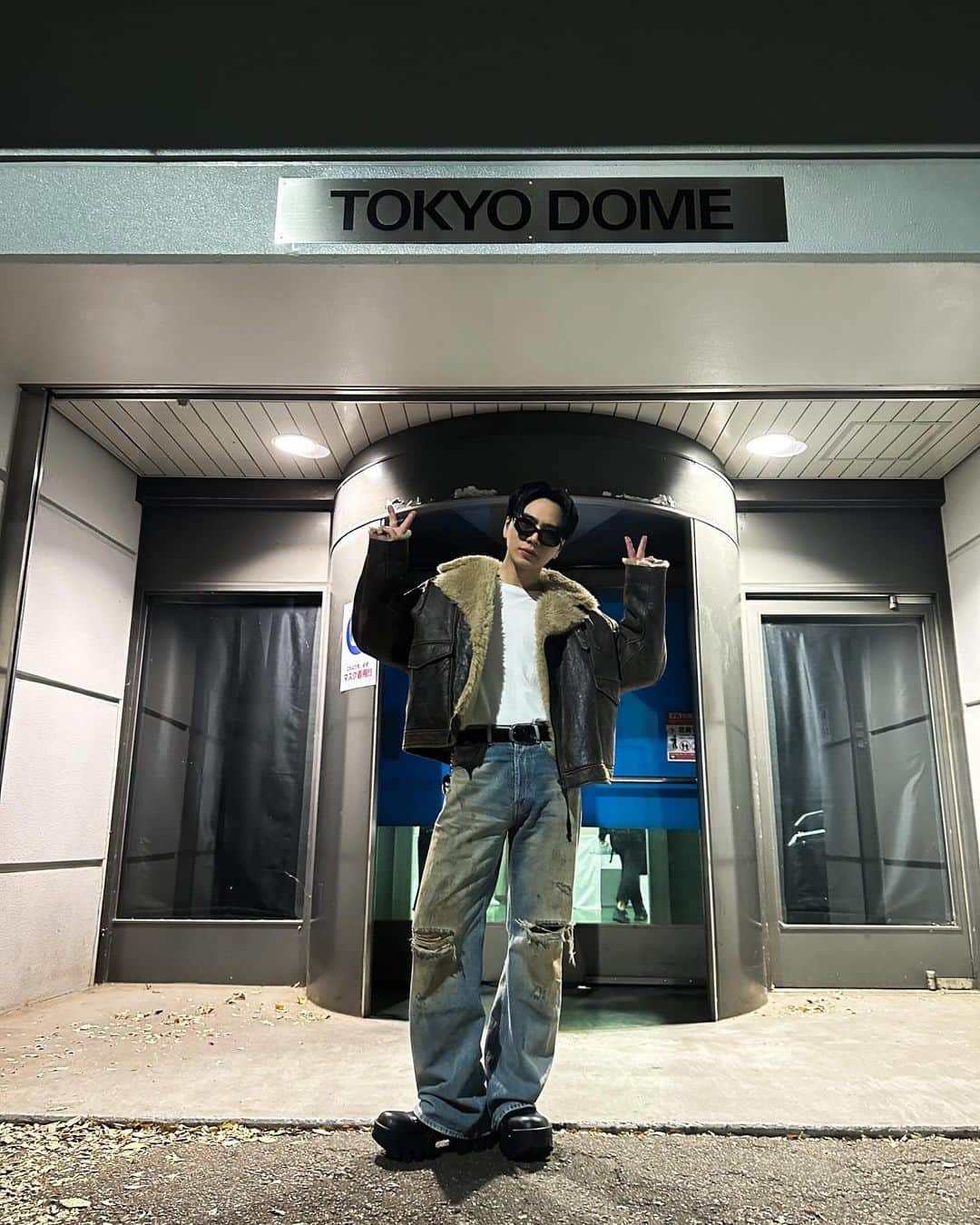 登坂広臣さんのインスタグラム写真 - (登坂広臣Instagram)「Thanks TOKYO DOME  day1🔥 #MATE の盛り上がり凄かった✨また明日も🤝 #三代目JSOULBROTHERS #JSB_LAND」12月2日 23時02分 - omi.cdl