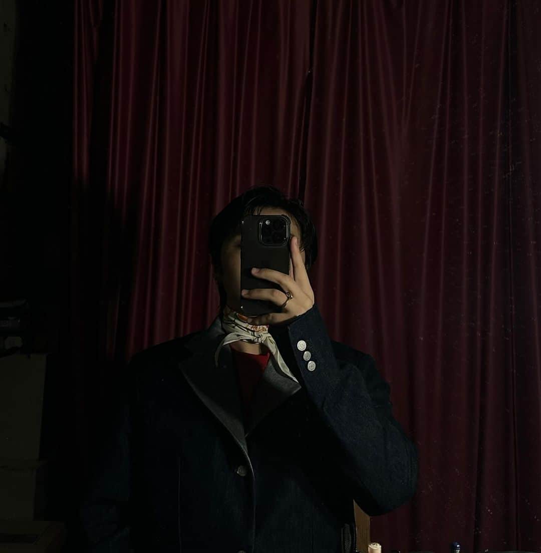 岡田蓮さんのインスタグラム写真 - (岡田蓮Instagram)「この前撮影したよ！楽しみにしててね✌️🔥  We filmed it!😊 Please look forward to the photos!🔥  @kenzo X @nigo X @levis  #KenzoLevis」12月2日 23時03分 - ren.479