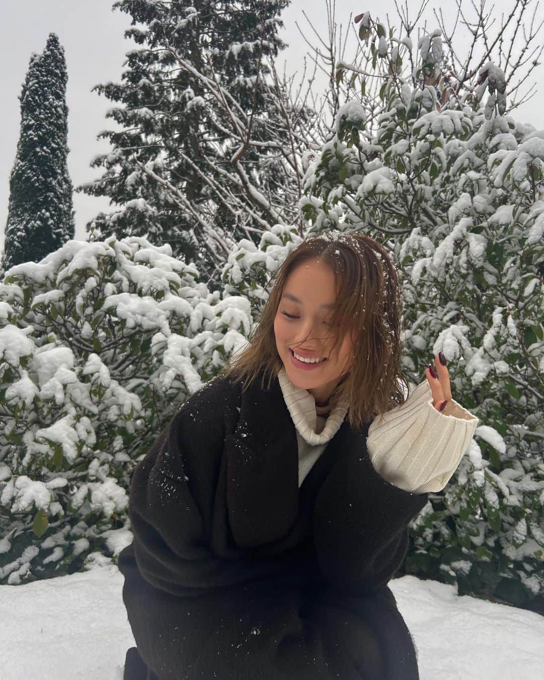 サクラ・キルシュさんのインスタグラム写真 - (サクラ・キルシュInstagram)「snow makes me so happy」12月2日 23時11分 - sakura_kirsch