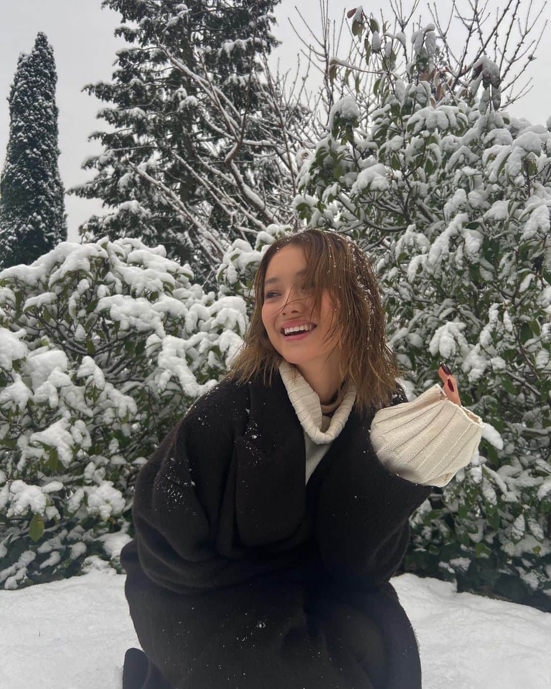サクラ・キルシュさんのインスタグラム写真 - (サクラ・キルシュInstagram)「snow makes me so happy」12月2日 23時11分 - sakura_kirsch