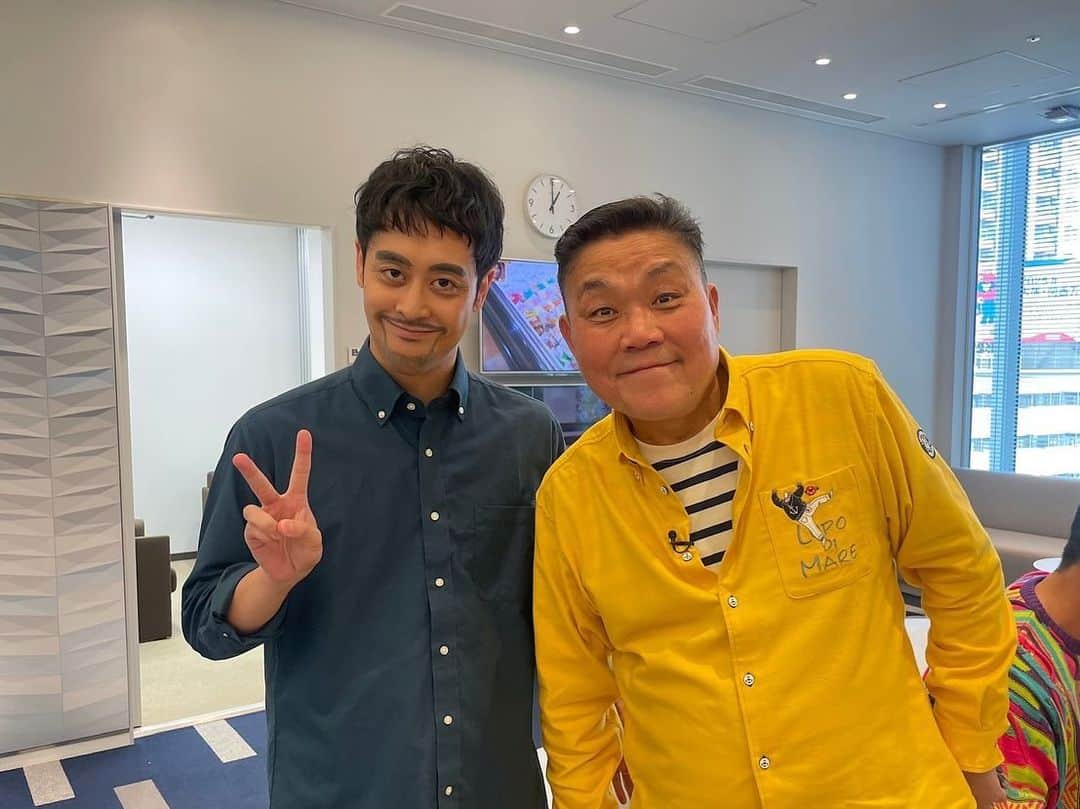 都留拓也さんのインスタグラム写真 - (都留拓也Instagram)「せやねん7.5時間スペシャル！出させていただきました！！雅さんお久しぶりでした。デジカメの日記見せてもらいました。  ものまね別班最集合、炎舞炊きプレゼント、田津原さんの文化祭ぶりの永見さん、北大路欣也さんも！  #せやねん #トミーズ #トミーズ雅さん #VIVANT #炎舞炊き #カベポスター #」12月2日 23時24分 - tsu_ru_rururu666