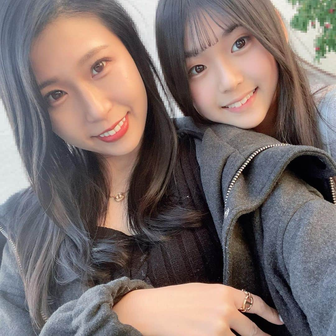 ゆわももチャンネルのインスタグラム：「親子写真📷✨案件の撮影に行ってきた日の✨  色々今日は考えながら仕事したけど… こうしてまだYouTube続けていられるだけで 奇跡に感じる。 簡単なことじゃないからね🥹💕 応援してくれる皆さんありがとう💕  #親子 #ゆわももチャンネル」