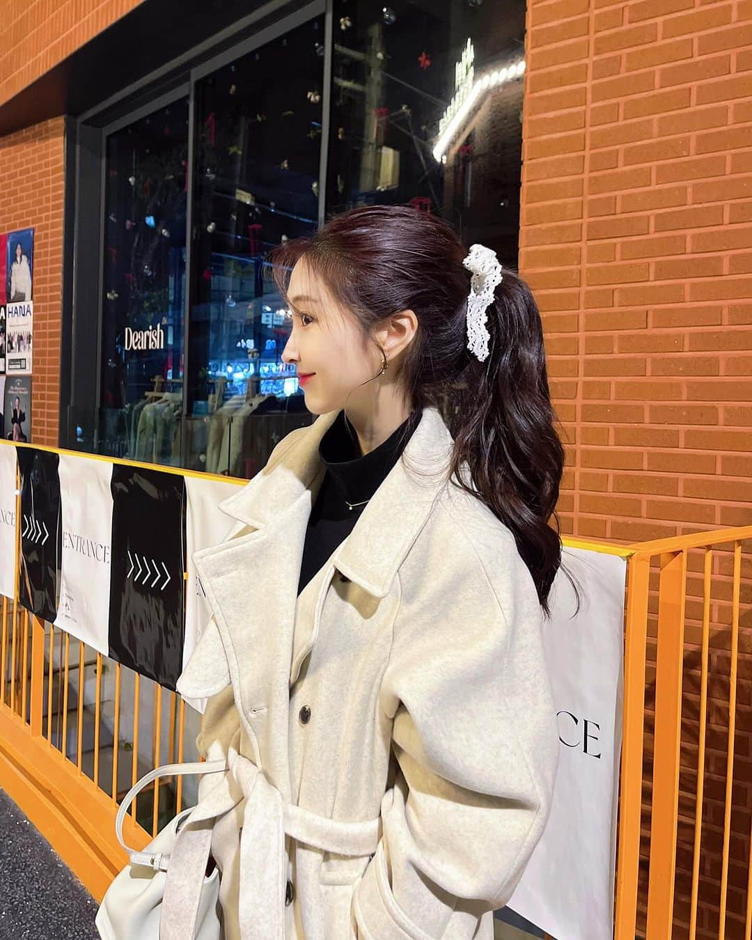 ANRIさんのインスタグラム写真 - (ANRIInstagram)「성수동 팝업 나드리,,🤍 @theballon_official @hana_official.kr   @LOUBOUTINWORLD @beurrebeurre.kr @urbanzakapayongin  우리 2가지 더 먹으면 컴플리트 ..🍨♥️  とっても楽しい週末でした♡ ご招待していただきありがとうございました🫶🏻」12月2日 23時28分 - annnchannn