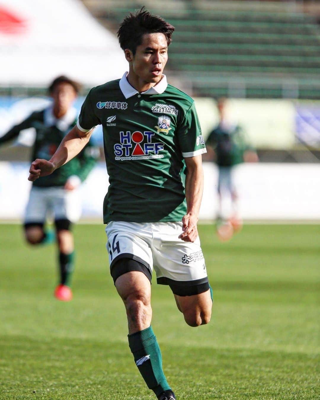 ＦＣ岐阜のインスタグラム：「. MATCH PHOTO📸 vs ギラヴァンツ北九州  #fcgifu #FC岐阜 #MOVEYOURHEART #生地慶充 #田中順也 #藤谷匠 #浮田健誠 #藤岡浩介 #久保田和音 #松本歩夢 #北龍磨」