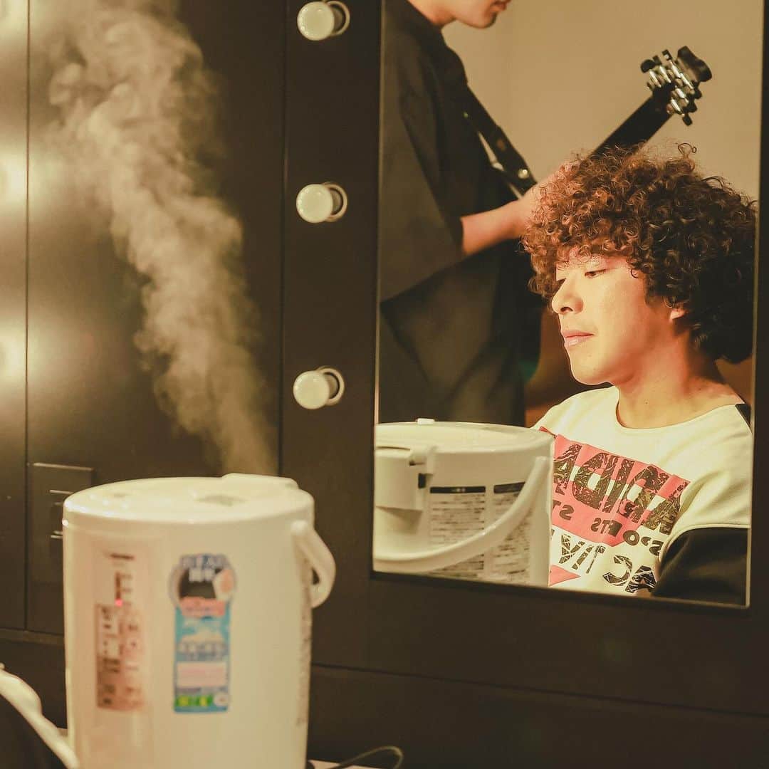 谷口鮪さんのインスタグラム写真 - (谷口鮪Instagram)「先日のZepp Yokohama！ 俺のヒップアターック！！ Photo by @t_s_p_1988」12月3日 0時28分 - taniguchi_maguro