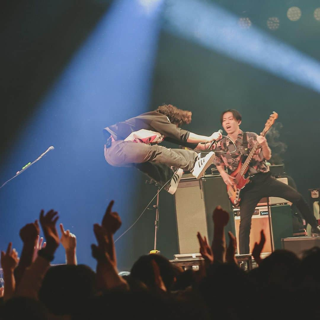 谷口鮪のインスタグラム：「先日のZepp Yokohama！ 俺のヒップアターック！！ Photo by @t_s_p_1988」