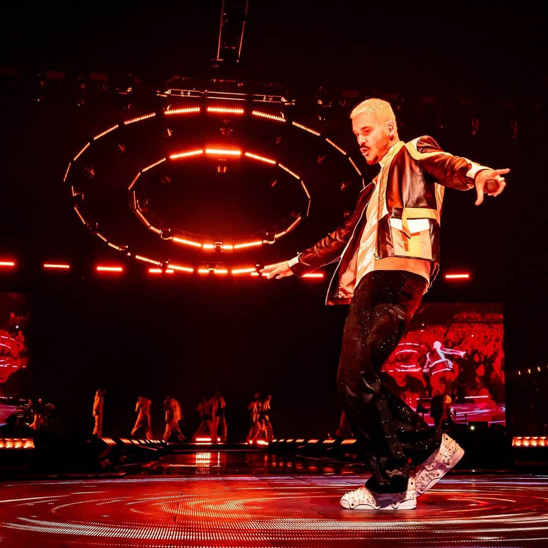 エム・ポコラのインスタグラム：「🕺🏼  📷 @pixelinephoto」