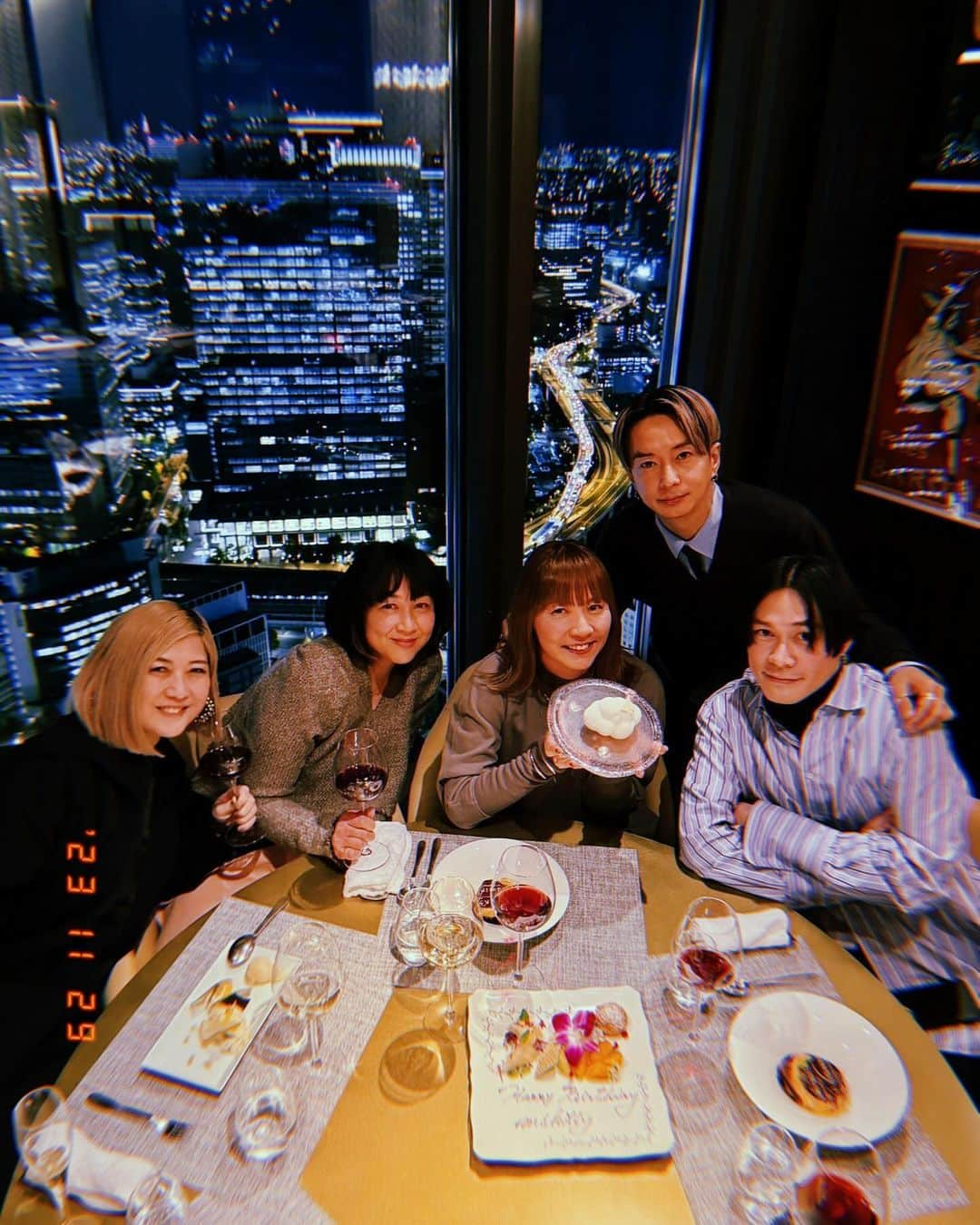 GO AKIMOTOさんのインスタグラム写真 - (GO AKIMOTOInstagram)「・・・ @mo_tokyo   Happy belated birthday.  #mo_go #mandarinorientaltokyo #motokyo #mandarionoriental #ImAfan #worldoffans  #マンダリンオリエンタル東京 #ブランドアンバサダー  ・・・・・・・・・・」12月3日 10時21分 - go_akimoto