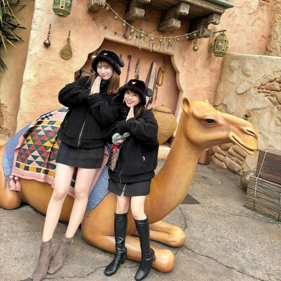 大脇有紗さんのインスタグラム写真 - (大脇有紗Instagram)「. #disney  #disneysea  #disneyseatokyo  #disneyseajapan  #ディズニー #ディズニーコーデ  #ディズニーシー  #ディズニーグッズ  #ディズニークリスマス  #東京観光 #東京デート  #デートスポット  #黒コーデ  #黒コーデディズニー  #黒コーデ女子」12月3日 10時39分 - aritan00401