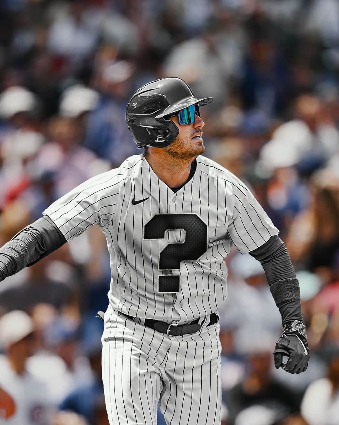 MLBのインスタグラム：「What uniform will Cody Bellinger be wearing this upcoming season?」