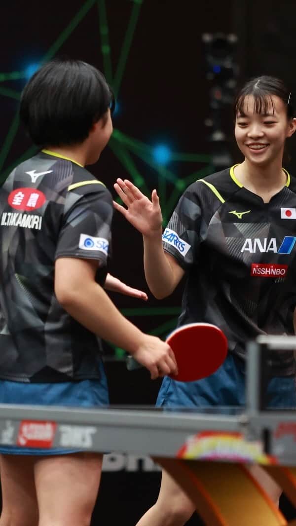 ITTF Worldのインスタグラム：「Japan’s Yuna Ojio and Mao Takamori started off slow, but didn’t leave India’s Jennifer Varghese and Divyanshi room to breathe by the end of their #ITTFWorldYouths final encounter 😮‍💨  U19 Girls’ Doubles Final is LIVE 👉 youtube.com/WTTGlobal」