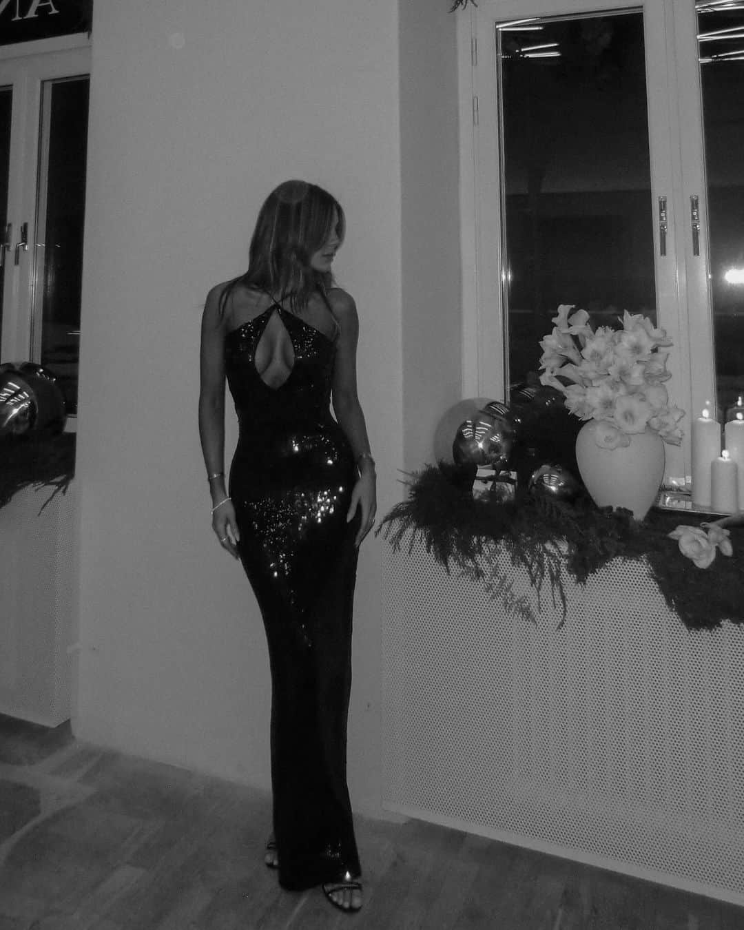 Bianca Ingrossoさんのインスタグラム写真 - (Bianca IngrossoInstagram)「Advertisement @anijewels  ANI Christmas cocktail party 🍸」12月3日 3時08分 - biancaingrosso