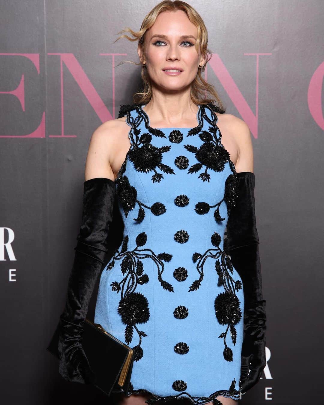 バルマンのインスタグラム：「DIANE KRUGER  Actress @dianekruger attends the Women in Cinema Gala during the Red Sea Film Festival, opting for a jewel-toned #BALMAINSS24 creation by @olivier_rousteing for the occasion. The tailored blue mini dress, complete with velvet opera gloves, features intricate floral embroidery and a romantic Jolie Madame silhouette, highlighting both the richness of the Atelier’s savoir-faire and of the house’s archival references. #BALMAINARMY  Styled by @jonathan_huguet」