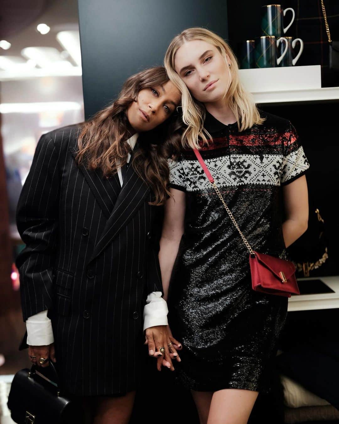 Ralph Laurenさんのインスタグラム写真 - (Ralph LaurenInstagram)「A festive evening with #RalphLauren and #KaDeWe Berlin.   This month, the World of Ralph Lauren transforms Berlin’s luxury department store with a special #RLHoliday pop-up experience, decorated with elegant window settings and vignettes. For the launch, guests joined us inside KaDeWe for seasonal treats and cocktails inspired by @ralphscoffee.  Here, #LenaGercke, #AndreSchurrle, #AnnaSchurrle, #MillaneFriesen, #RabeaSchif, #KimHnizdo, and #MoritzHau are photographed next to the Ralph Lauren Giving Tree, debuted in honor of The German Cancer Research Center.」12月3日 5時02分 - ralphlauren