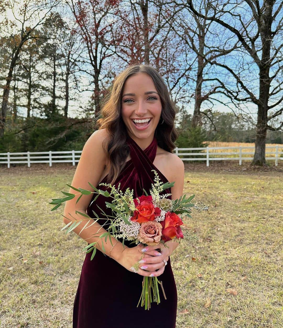 Brooklyn and Baileyのインスタグラム：「Just your friendly neighborhood bridesmaid ♥️」