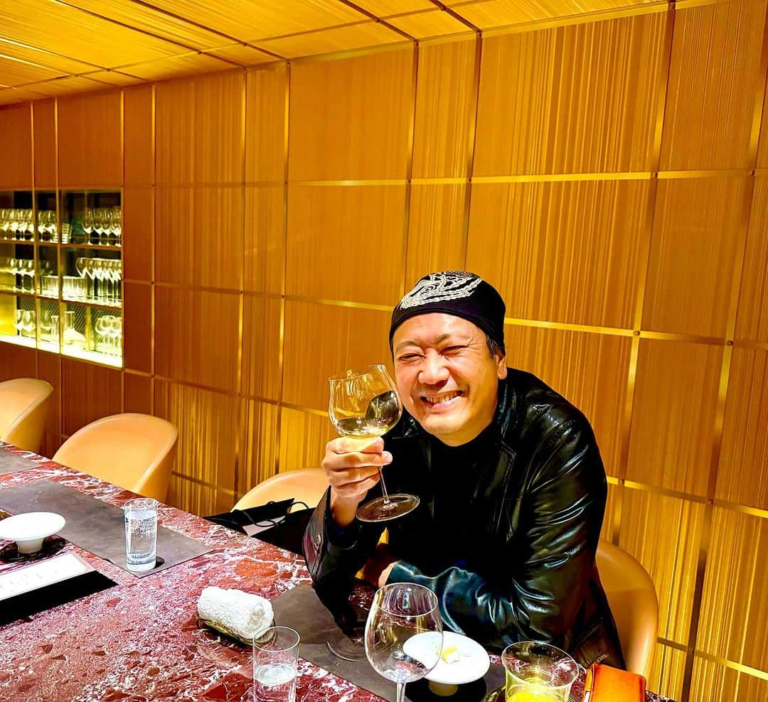 鎧塚俊彦のインスタグラム