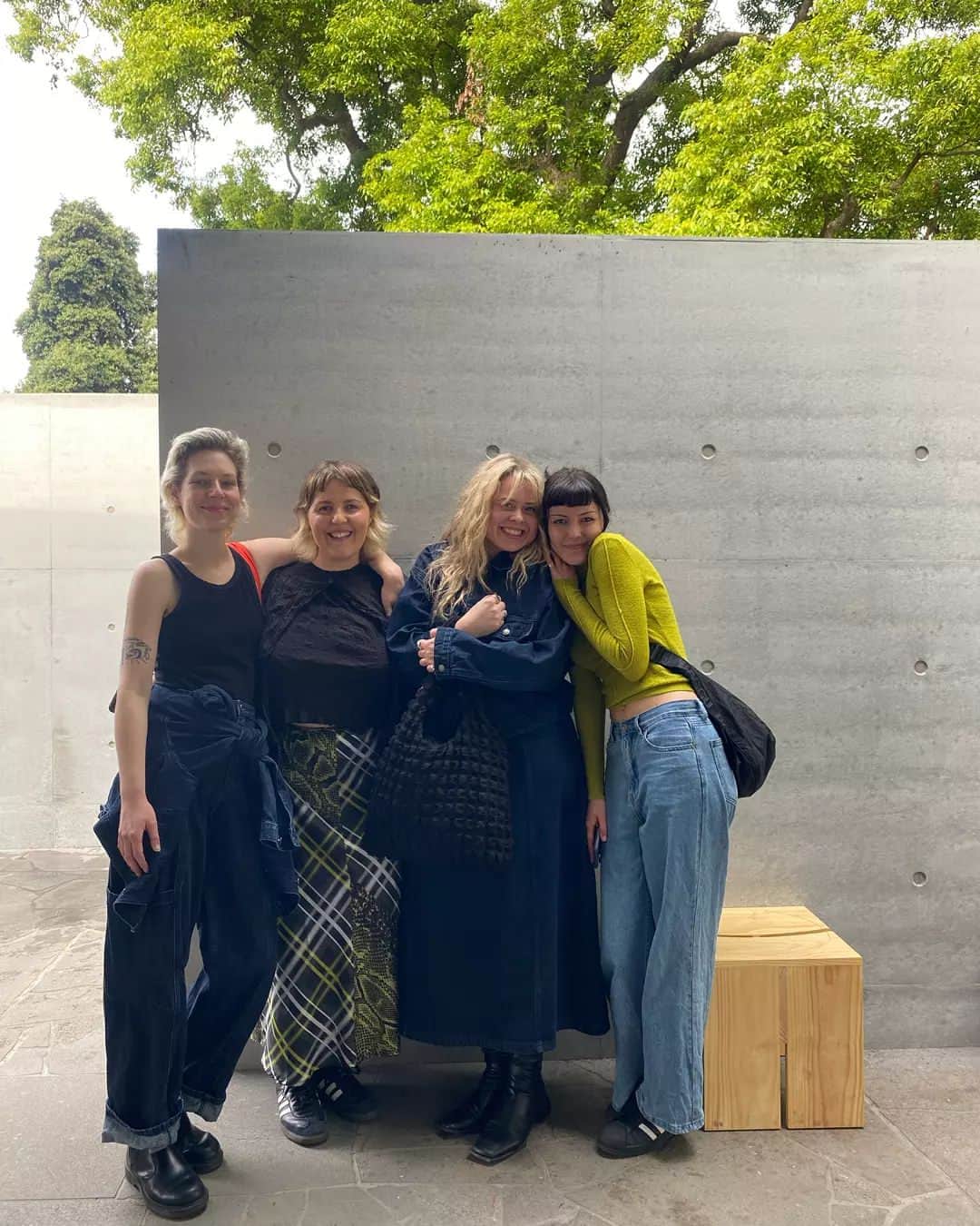 アルファ60のインスタグラム：「Lots of new + old season Alpha spotted at our Mpavilion show last week 💚  @mpavilion」