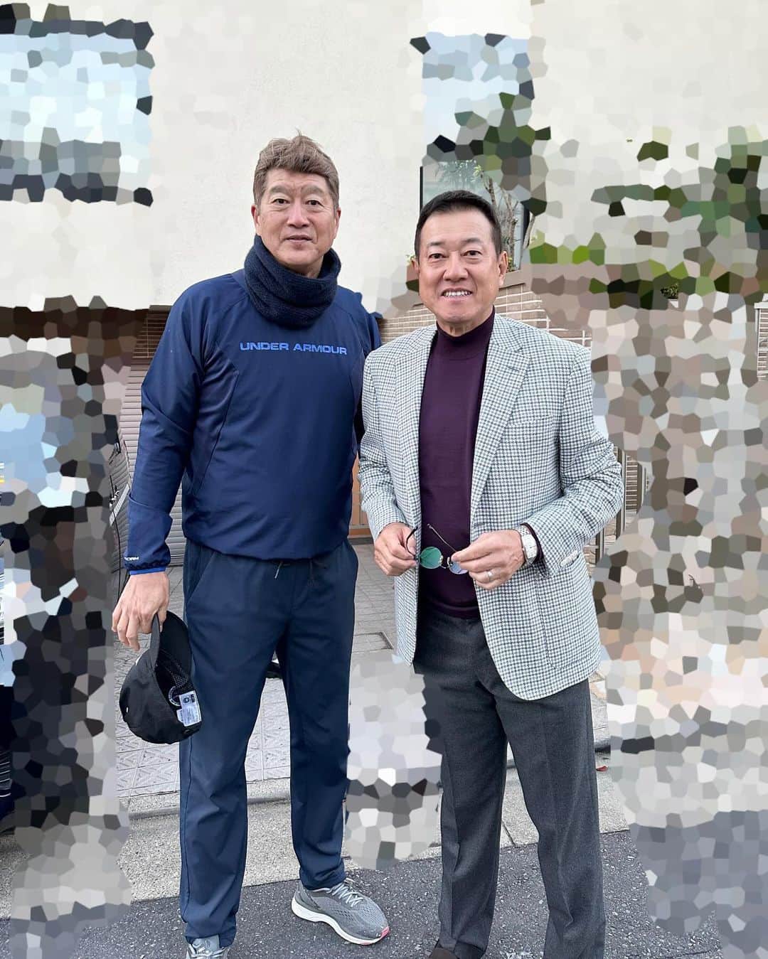 金石昭人さんのインスタグラム写真 - (金石昭人Instagram)「カネやん散歩  ウォーキングの途中で原監督にお会いしました⚾️  快く記念撮影してくれた原さん。 爽やかさが相変わらず若大将だった😄 かあちゃん、 『早起きは三文の徳やー』 と、大喜び😂  どや  #カネやん散歩 #カネやんファミリー と言うには恐れ多い🤣 #原監督 に遭遇 #若大将 #早起きは三文の徳 #どや」12月3日 8時38分 - kaneishiakihito