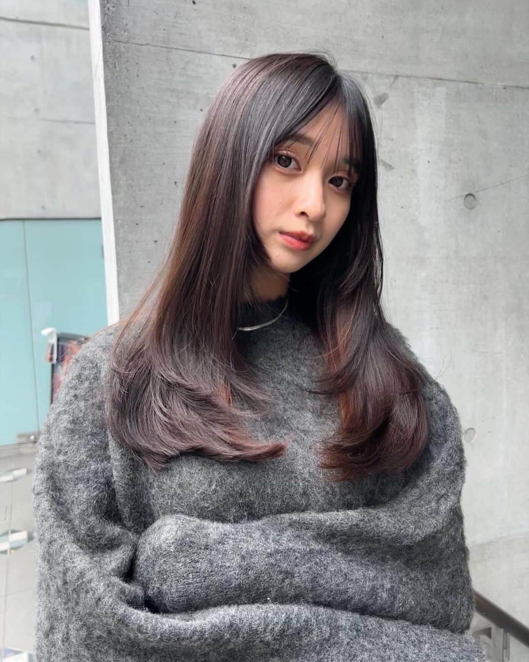 星野愛美さんのインスタグラム写真 - (星野愛美Instagram)「. 2年ぶりにミディアムにして、たっぷりレイヤー入れてもらったの✊🏻🎀　ずっとしたかった髪型なの〜！ どうですか🥲 . . . . #shibu3project #アイドル　#モデル　#サロンモデル　#被写体　#ミディアム　#レイヤーカット #shima #高校生　#05 #jk #ljk #jkブランド #セルフィー　#selfie #ootd #instagood #followｍe」12月3日 9時27分 - aimi._.nn08