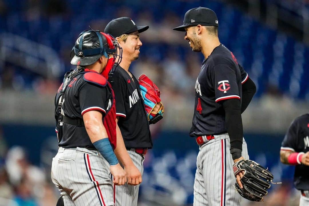 前田健太さんのインスタグラム写真 - (前田健太Instagram)「Twins Staff, Players, and Fans,  Thank you for the four unforgettable seasons. I can’t thank enough for the warm welcome and treating me like a family since the day I got traded. Countless memories were made in Minnesota and I was able to develop into who I am today because of that. I'll miss you but we will see each other soon. Thank you Twins Territory, love you all.  @twins  #twins  #thankyou」12月3日 9時42分 - 18_maeken