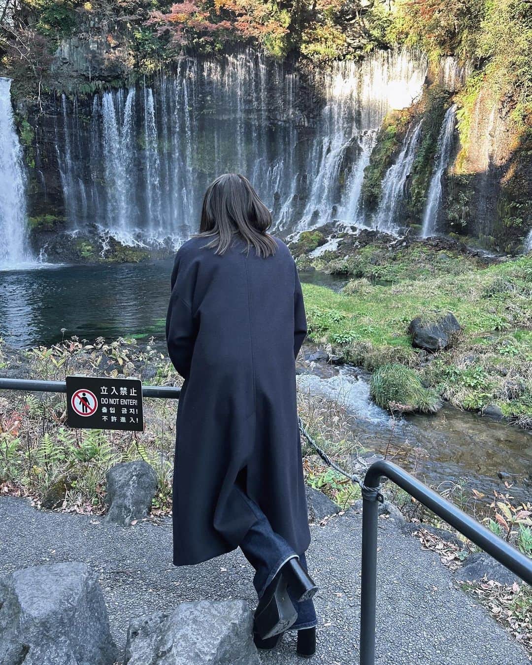 宮原響さんのインスタグラム写真 - (宮原響Instagram)「. 7.8万フォロワーさんありがとうございます🏃 コメント返します🍚 この日は家族と息抜きしてきたよ〜🌬️ ここに行く予定は元々なかったので ヒールだったの本当に☺️☺️☺️きつかった☺️☺️☺️」12月3日 19時39分 - re_s08m