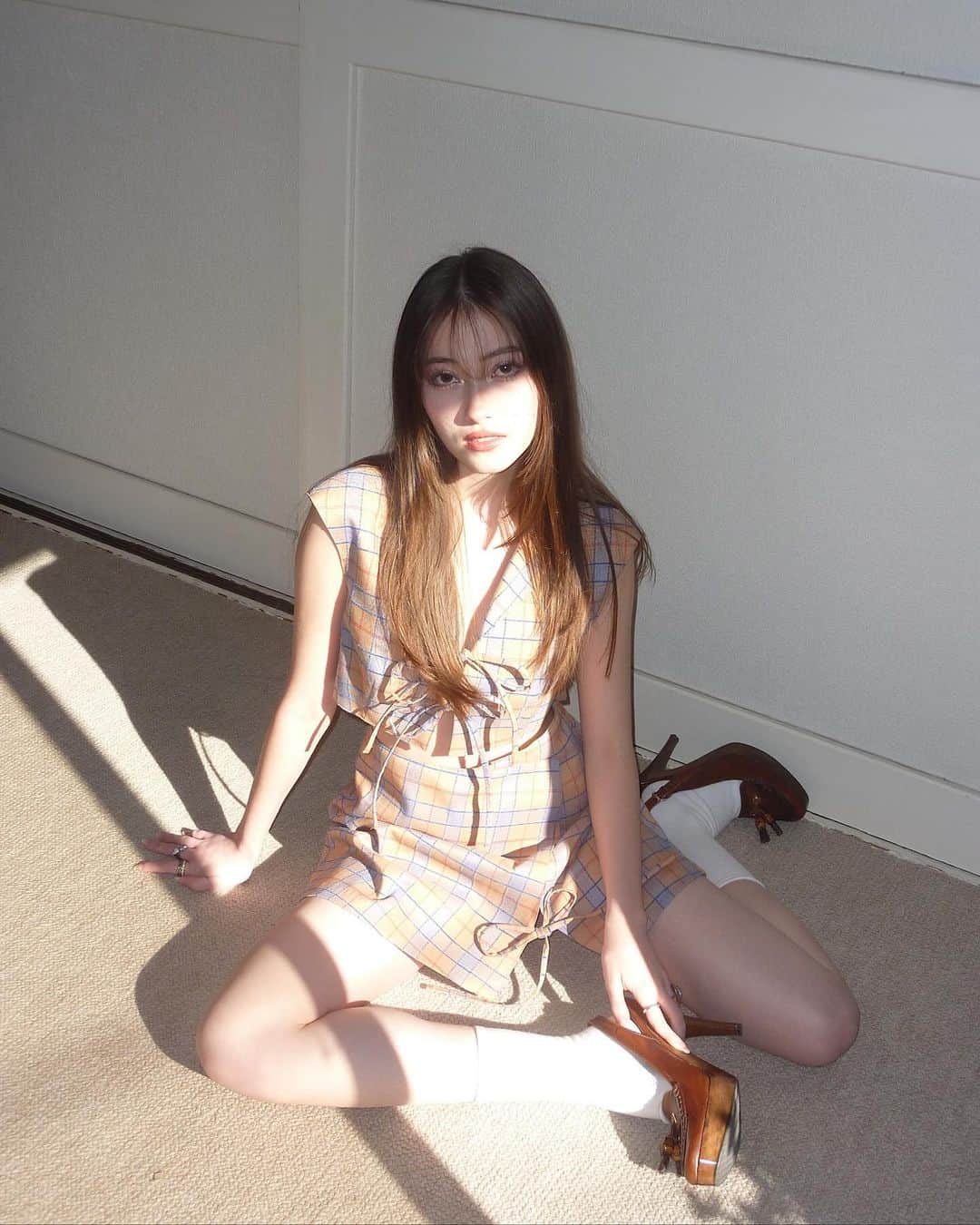 シュナイダー飛夢のインスタグラム：「Fun shooting with friends 🫧💗」
