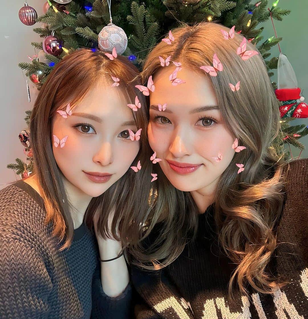 Hisayo Rinさんのインスタグラム写真 - (Hisayo RinInstagram)「Daisuki...💓💓 #mybff👩‍👩‍👧‍👧」12月3日 19時50分 - halfmermaid___rin