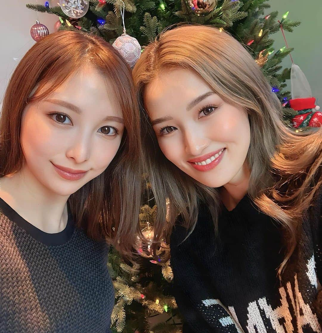 Hisayo Rinさんのインスタグラム写真 - (Hisayo RinInstagram)「Daisuki...💓💓 #mybff👩‍👩‍👧‍👧」12月3日 19時50分 - halfmermaid___rin