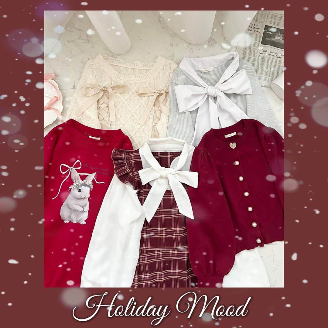 apres jour(アプレジュール) さんのインスタグラム写真 - (apres jour(アプレジュール) Instagram)「【 𝐂𝐡𝐫𝐢𝐬𝐭𝐦𝐚𝐬 𝐜𝐨𝐥𝐥𝐞𝐜𝐭𝐢𝐨𝐧 𝐛𝐲 𝐚𝐩𝐫𝐞𝐬 𝐣𝐨𝐮𝐫 🎄❤️ 】　 12/7(木) 21:00〜 ⁡ アプレのChristmas collectionがもうすぐ release✨ ホリデーシーズンを意識したワンピースやクリスマスにぴったりな赤色のお洋服を展開🎅🏻❤️ みんなにとって特別なクリスマスになりますように…🎀  ⁡ #サテンレースアップニット 商品番号🔎988334 サイズ…F/XL ¥4,595(taxin)  #ドッキングボウタイニット 商品番号🔎987928 サイズ…F/XL ¥3,995(taxin)  #アニマルイラストスウェット 商品番号🔎992477 サイズ…F/XL ¥3,595(taxin) ⁡ #フリルデザインボウタイワンピース 商品番号🔎993691 サイズ…F/XL ¥4,995(taxin)  #ハートボタンニットカーディガン 商品番号🔎991644 サイズ…F/XL ¥3,995(taxin)  ⁡ こちらの画像はインスタ用に加工しておりますので、カラーの雰囲気が実際の商品と異なる場合がございます。 商品ページにてカラーのご確認をお願い致します。 ⁡ #ZOZOでしか買えない #アプレジュール #アプレ部」12月3日 19時57分 - apres_jour