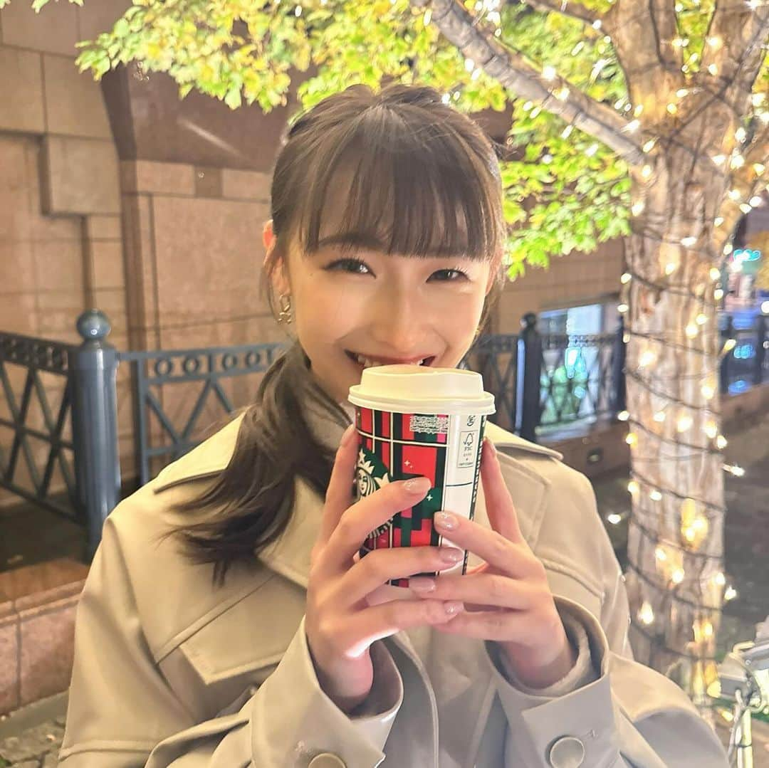 柚来しいなさんのインスタグラム写真 - (柚来しいなInstagram)「クリスマスの雰囲気大好き🤍 ・ #イルミネーション #恵比寿 #恵比寿ガーデンプレイス」12月3日 19時58分 - shiina_1021