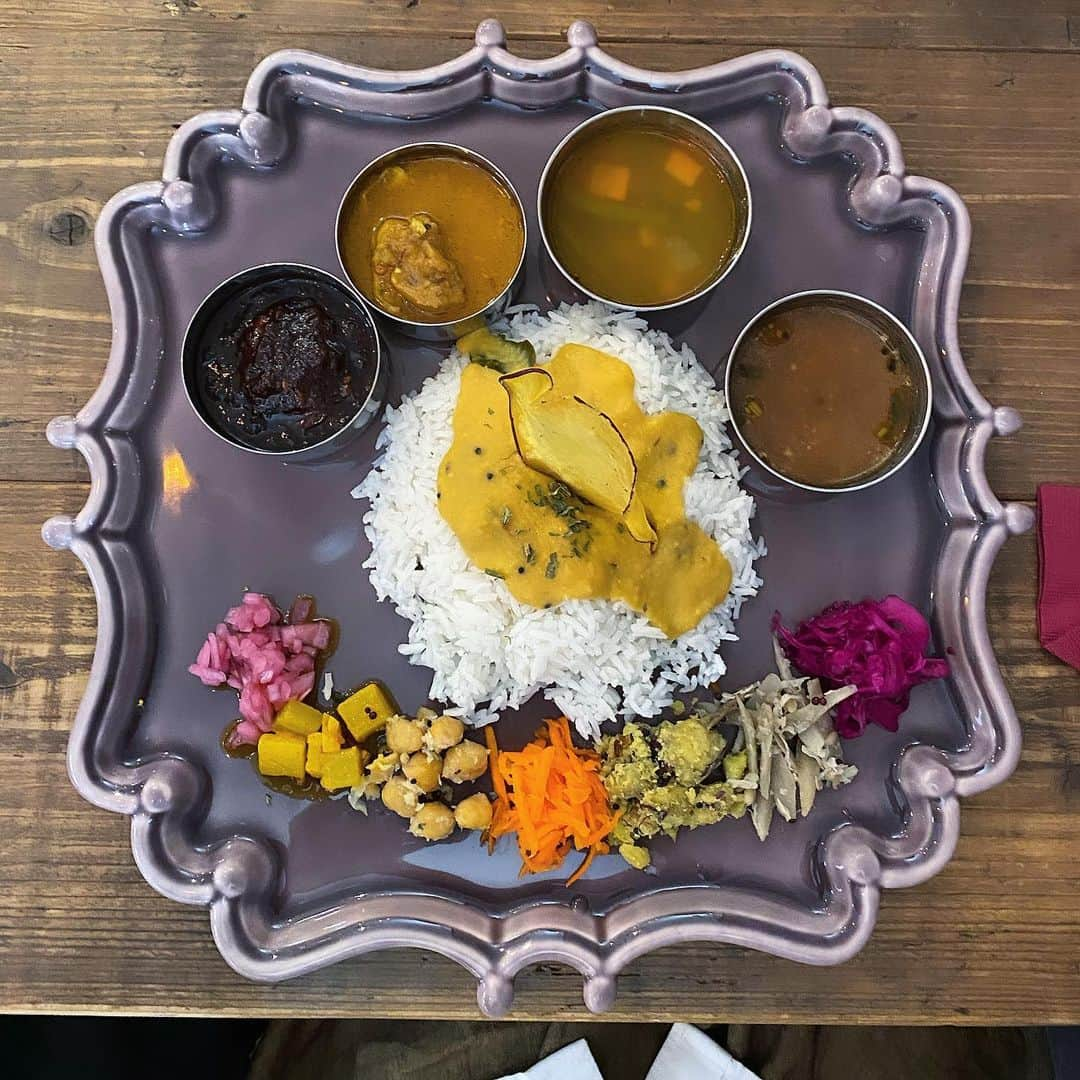 asu_chinのインスタグラム：「curry plate🍛 😋😋」