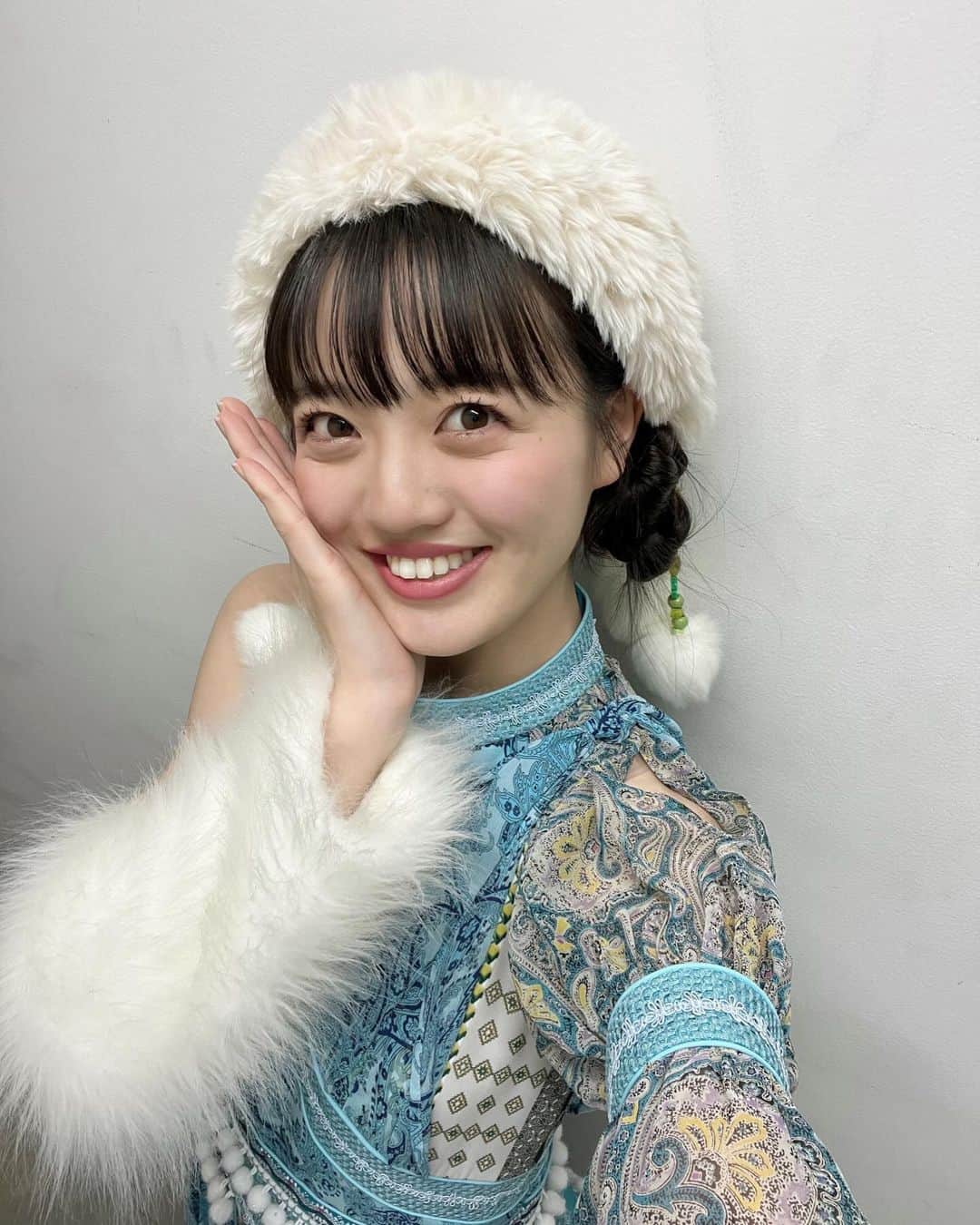 希山愛さんのインスタグラム写真 - (希山愛Instagram)「* ヒナタベルの衣装もふもふしとって あたたかいよ〜！暑いよ〜🫠  今年のクリスマスはヒナタベルで決まりっ♪」12月3日 20時31分 - kiyama_ai_official