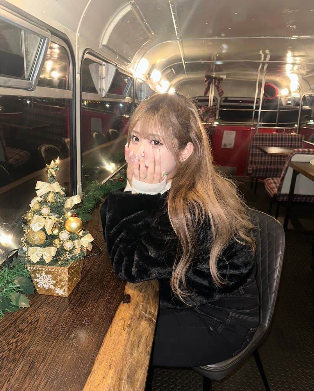 横田未来さんのインスタグラム写真 - (横田未来Instagram)「ここのカフェ可愛すぎて写真撮りまくった🥹♡」12月3日 20時51分 - mirai_yokoda