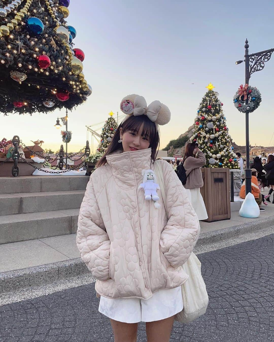 岩間妃南子さんのインスタグラム写真 - (岩間妃南子Instagram)「・ ・ ・ クリスマスディズニー ラスト投稿🎄🫶✨  次は春とかに行きたいなぁ🧸🌸 ・ ・ ・」12月3日 20時53分 - hinako.1116