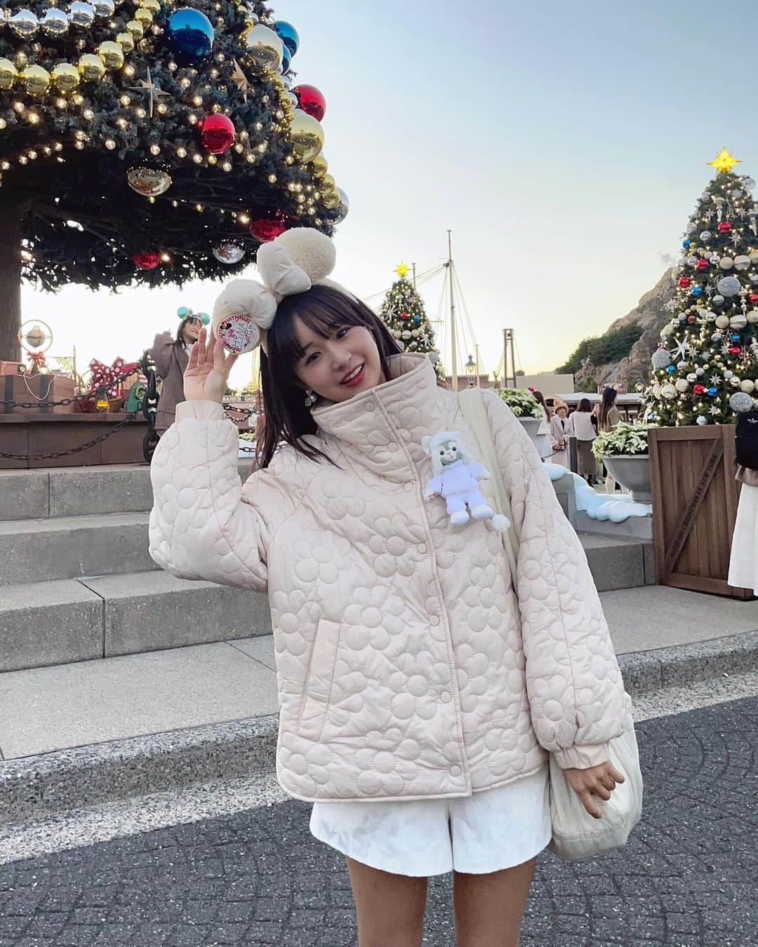 岩間妃南子さんのインスタグラム写真 - (岩間妃南子Instagram)「・ ・ ・ クリスマスディズニー ラスト投稿🎄🫶✨  次は春とかに行きたいなぁ🧸🌸 ・ ・ ・」12月3日 20時53分 - hinako.1116