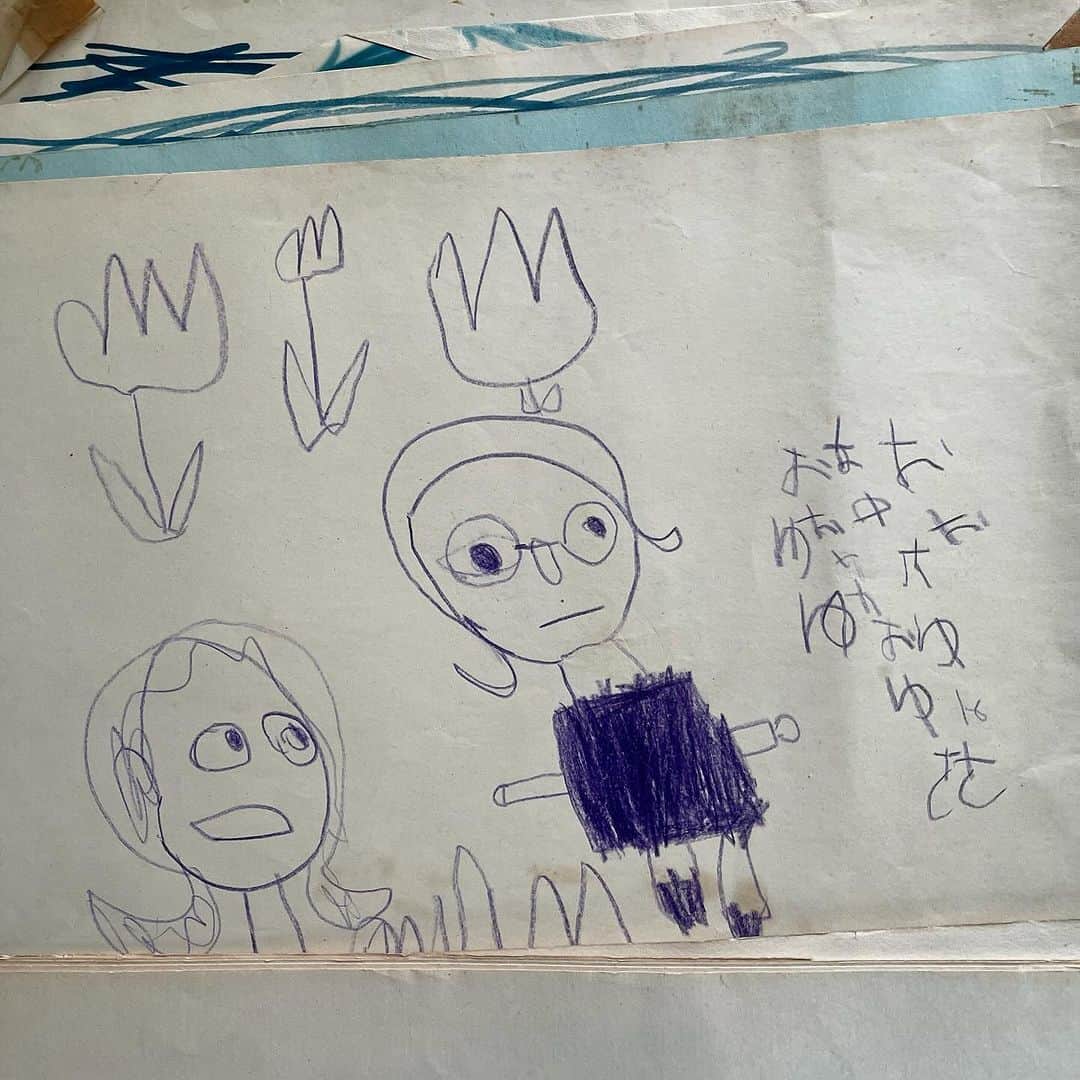 池田有希子さんのインスタグラム写真 - (池田有希子Instagram)「人生においてとうとうこの時がやって来ました。実家の断捨離！御多分に洩れず昔来ていた学生服や図画工作品、おもちゃなどが大量出土して大騒ぎです！！」12月3日 20時54分 - yukikoikeda