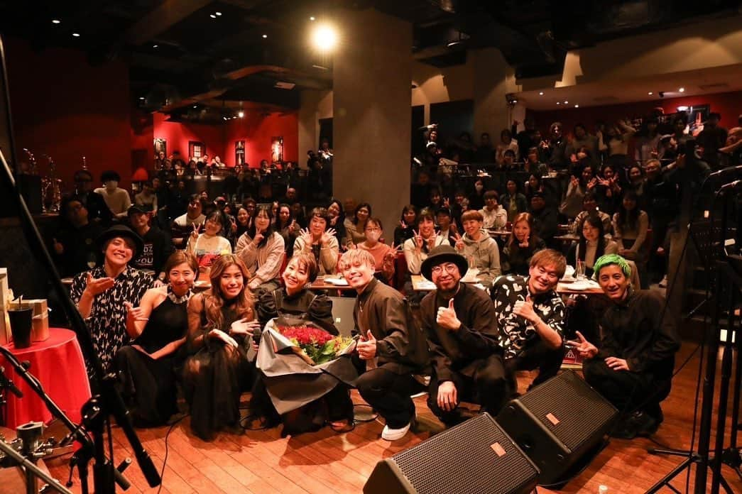 Nosukeのインスタグラム：「2023.12.1 AZU ATOZ FORU PREMIUM LIVE  お声掛け頂いてからずっと楽しみにしていたライブで、AZUさんとの現場は毎回とても勉強させてもらえるし、何より楽曲が大好きすぎてそれはそれは幸せな時間でした!!!  O.AのTHINGS @things.music.official も最高にかっこよくてまたライブ遊びに行きたいです🙌  @atozyou  @makrisapizza  @maynce___  @fuji_things  @gaku_things  @asataku_things  @tabenagara  @kenshitakimoto  @t0kir0   🎙SPECIAL GUEST🎙 @hiromisrainbow  @seamo_official  クロ from HOME MADE家族  🥁THANKS🥁 @canopusdrums  @customshop_canopus  @canopusdrumsjp  @sabiancymbals   #AZU」