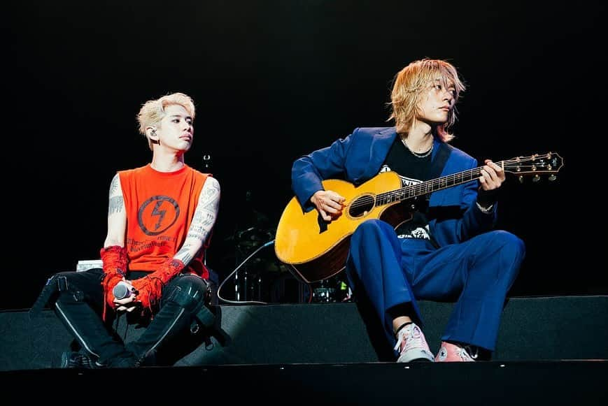 Toru さんのインスタグラム写真 - (Toru Instagram)「감사합니다!!🇰🇷 最高の夜でした！！Love you guys so much🤩🤩 📸 @ruihashimoto #oneokrock #luxurydisease」12月3日 12時10分 - toru_10969