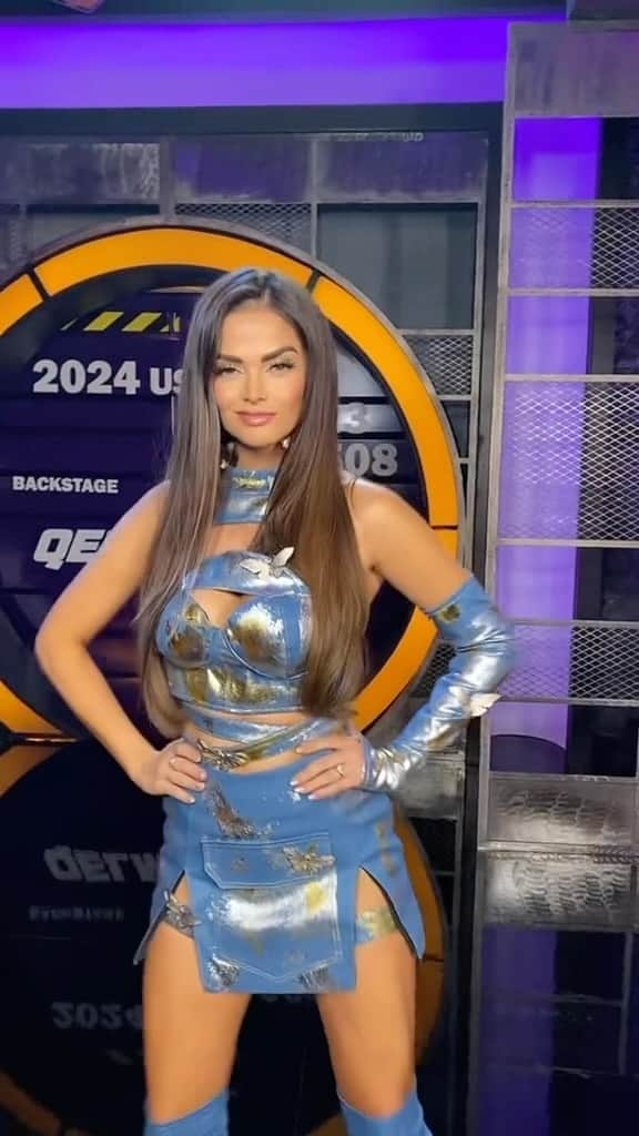 マリソル・ゴンザレスのインスタグラム：「Sí somos @marisolglzc , al saber que este domingo disfrutaremos de ¿#QuiénEsLaMascara? y que habrá un invitado muy especial 😍」