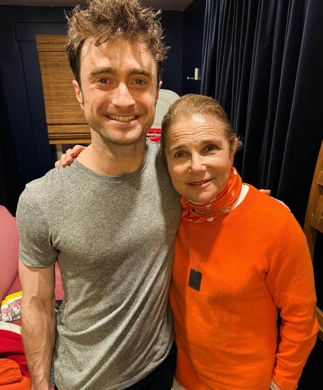 トヴァ・フェルドシャーのインスタグラム：「With the wonderful Mensch, Daniel Radcliffe, who is just deliciously  hilarious and totally authentic in “merrily we roll along” along with his partners Jonathan and Lindsay. Hats off to their talent and their shining kindness. Keep selling out!!」