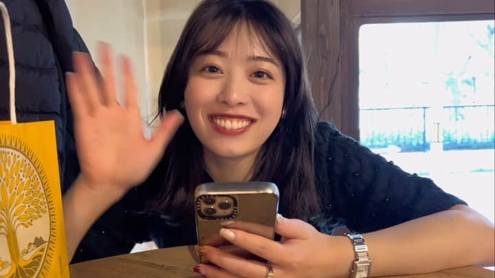 辰巳さくら（さくてん）のインスタグラム：「🦷✨✨  #歯茎 #歯並び綺麗 #25歳女子 #笑顔」