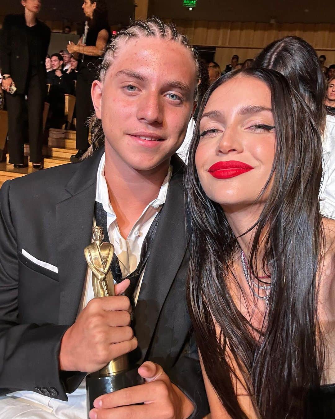 サイラ・ナラのインスタグラム：「Con este ahijado yo ya gané ♥️  Felicitaciones @wanda_nara por este bebé y por tu segundo MF ♥️」