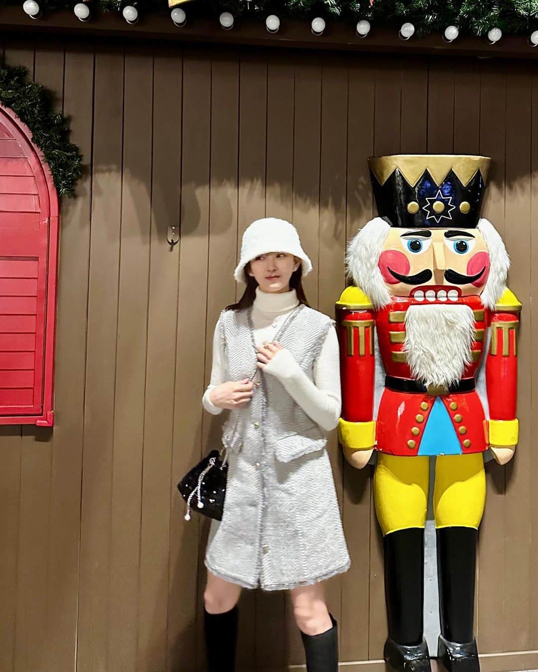 渡辺美優紀さんのインスタグラム写真 - (渡辺美優紀Instagram)「. お気に入りのジレ😗🩶かわゆ♡ . #ジレ #snidel #秋冬コーデ #クリスマスコーデ」12月3日 13時27分 - miyukichan919