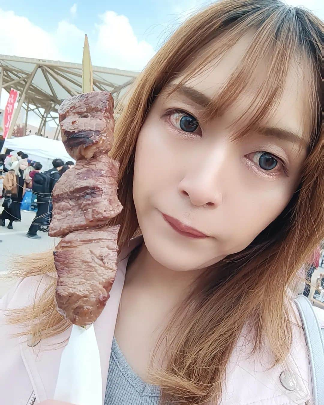 紗咲愛美さんのインスタグラム写真 - (紗咲愛美Instagram)「今日もアポロ広島出勤してます! 14:00〜2:00までお誘いお待ちしてます♥ 日曜日お休みのお兄さん会いに来てね💙 https://www.cityheaven.net/hiroshima/A3401/A340101/apollo_nh/girlid-47131816/?of=y #ニューハーフ #広島」12月3日 14時06分 - aimi.s.lb