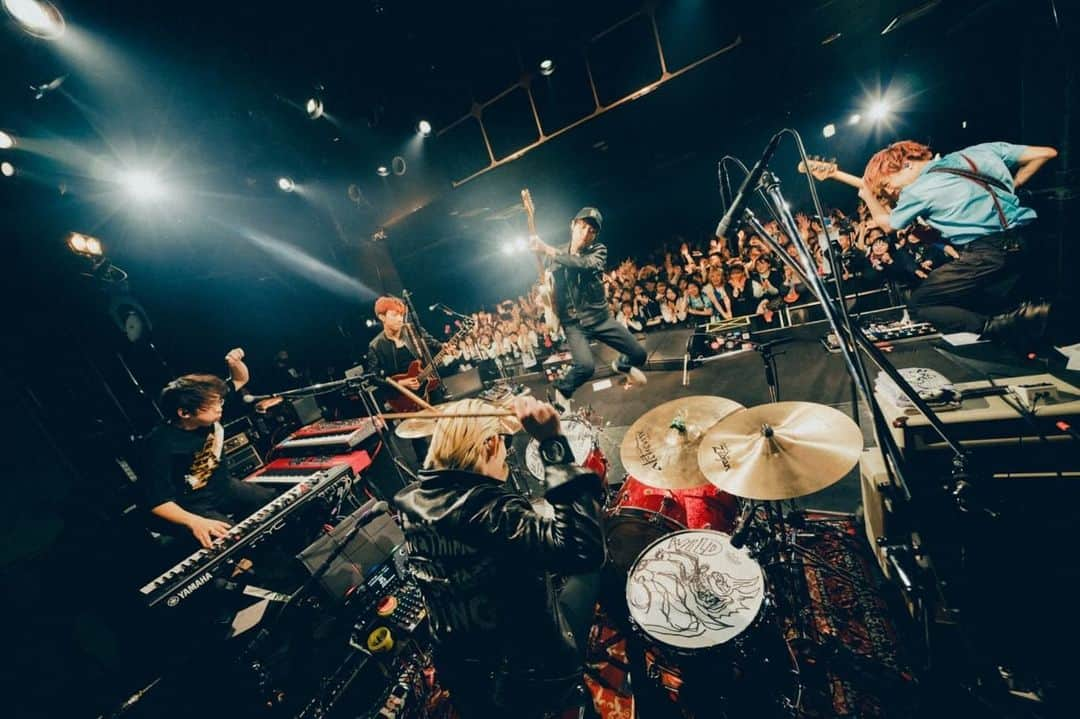 ジェットセイヤさんのインスタグラム写真 - (ジェットセイヤInstagram)「THANK YOU!!👊🥁🔥 #DREAMS tour 2023.12.2 TAKAMATSU festhalle @go_go_vanillas_official  photographer @renzo1101」12月3日 14時18分 - jett_seiya_lvasp