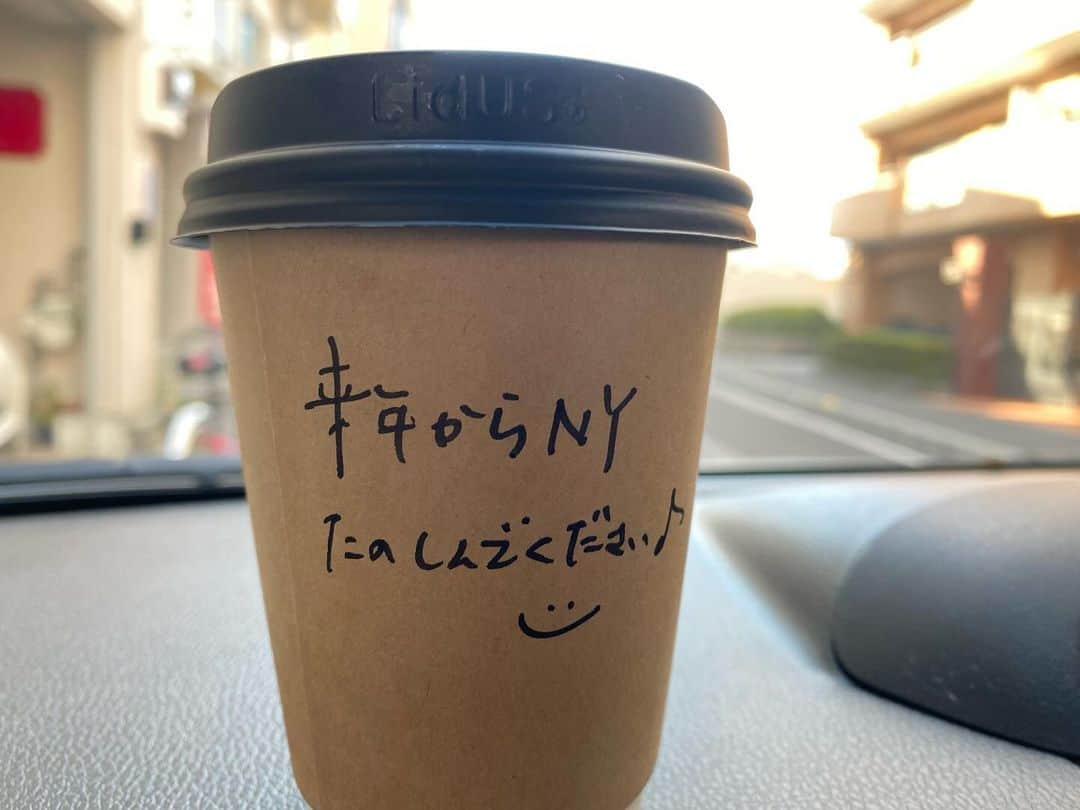 村本大輔さんのインスタグラム写真 - (村本大輔Instagram)「あら。高知の珈琲屋さん。メッセージ書いてくれちゅーことに今気付いたぜよよ。声かけてくれたらよかったぜよのに。優しさで心がポカポカしちゅーき。」12月3日 14時23分 - muramotodaisuke1125