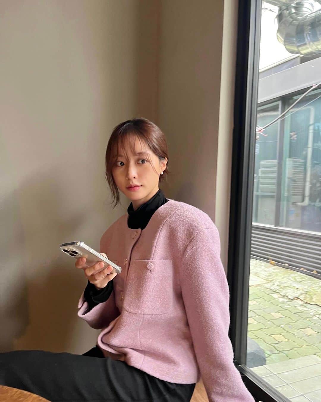 ぺ・ユンギョンのインスタグラム：「🥨🥨☕️」